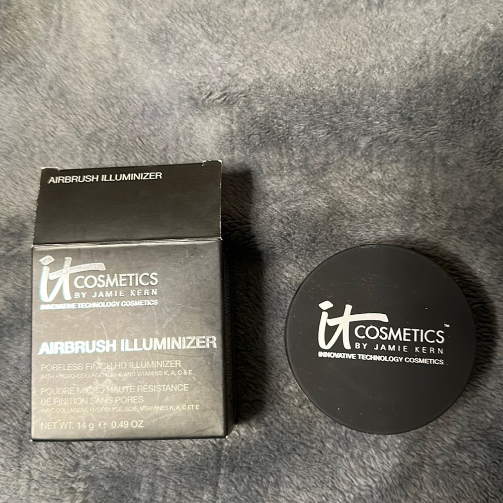 It cosmetics Airbrush illuminizer